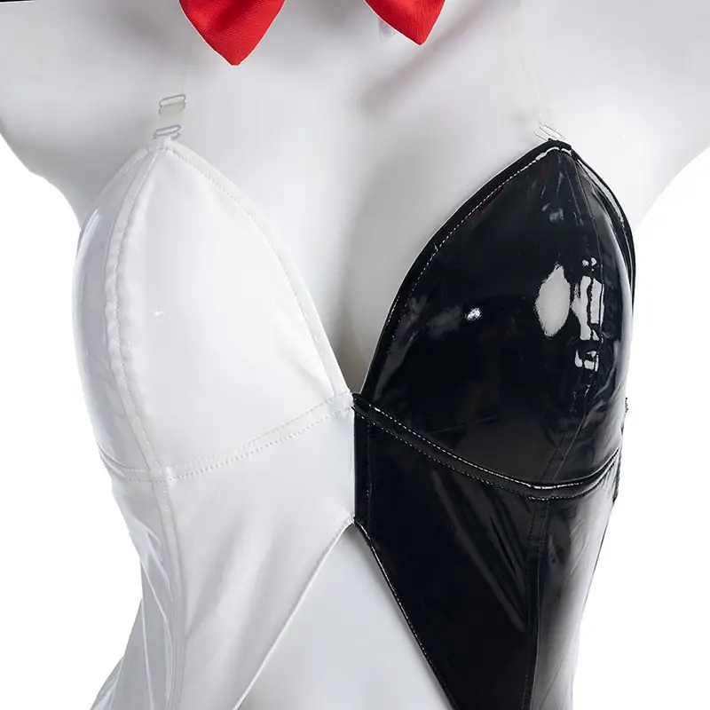 Bunny Girl Cosplay - Image 4