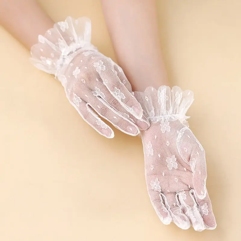Short Victorian Gloves - Image 16